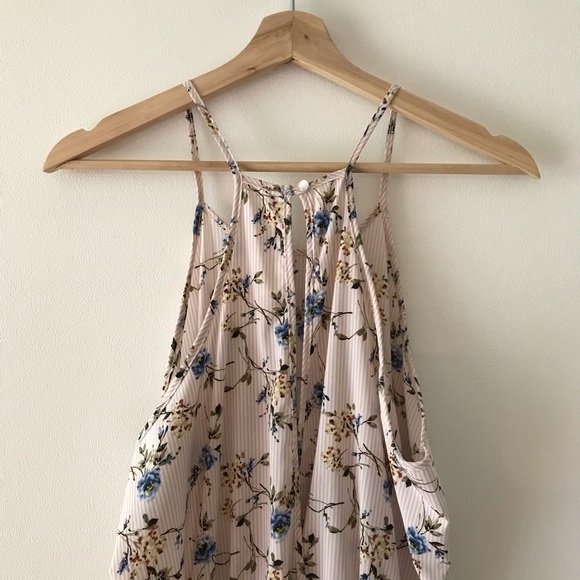 Everly Floral Jumpsuit - Picture 4 of 6